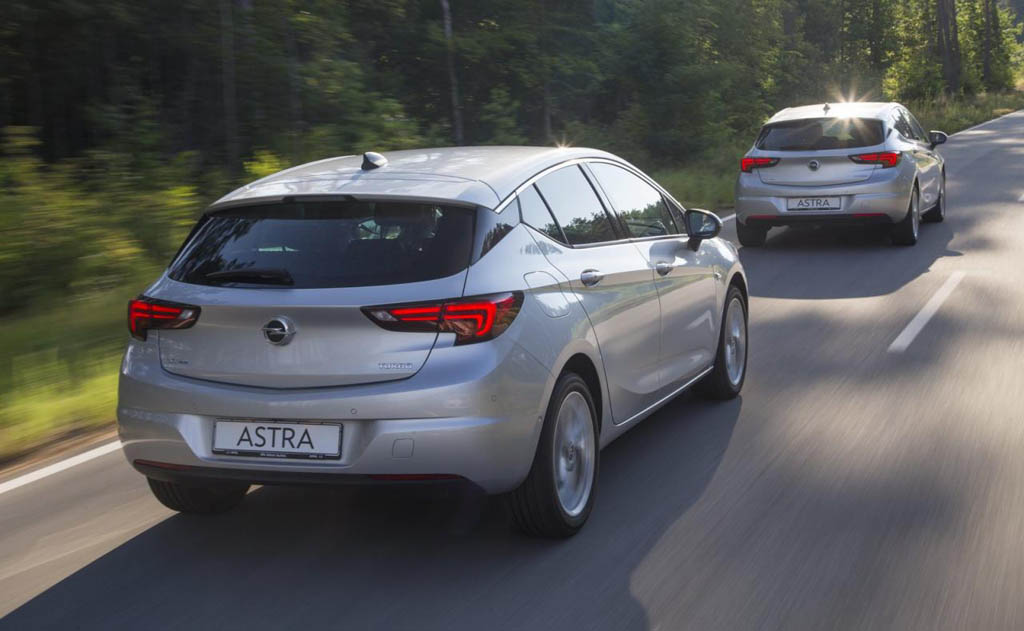 Opel Astra driver assistance systems