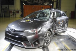 toyota avensis euroncap