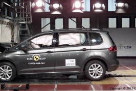 vw touran euroncap