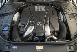 2015-mercedes-benz-s550-4matic-coupe-engine