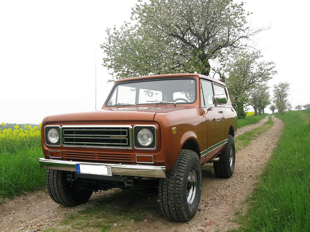 International Harvester Safari II