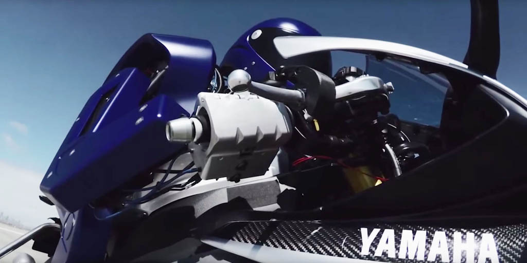 Yamaha's motorbike robot