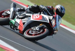 2016 Aprilia RSV4