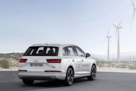 2015 Audi Q7 E-TRON TDI