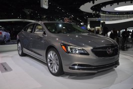 New 2017 Buick LaCrosse