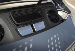 2017 Porsche 911 Carrera Coupe air cooler