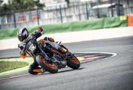 KTM 690 Duke R