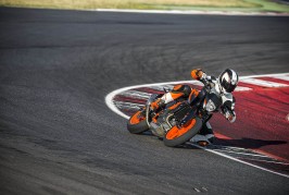 KTM 690 Duke R