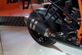 eicma-ktm-1290-super-duke-gt-is-the-all-in-one-power-touring-menace