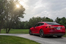 2015 Tesla Model-S P85D