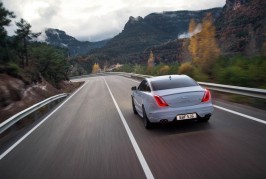 2016 Jaguar XJR