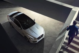 2016 Jaguar XJR