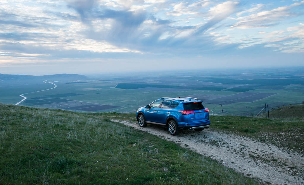 2016 Toyota RAV4 hybrid