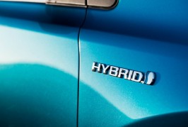 2016 Toyota RAV4 hybrid