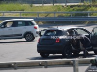 2016 Fiat 500X spy shots