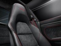 Porsche 911 Targa 4 GTS Interior