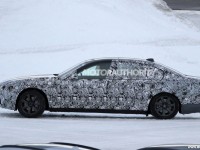 BMW 7-Series spy shots