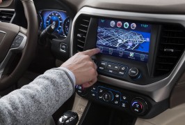 2017 All-New GMC Acadia Denali Infotainment