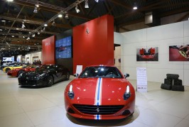 Ferrari California T Tailor Made treatment