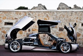 2016 Pagani Huayra BC teaser