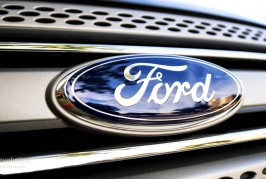 ford-explorer-badge