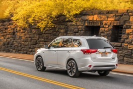 2017 Mitsubishi Outlander PHEV