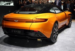 Aston Martin DB11