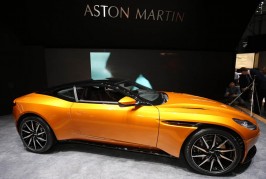 Aston Martin DB11