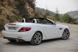 2017 Mercedes-Benz SLC300