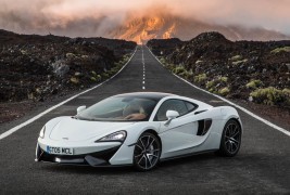 2017 McLaren 570GT