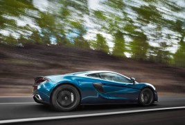 2017 McLaren 570GT