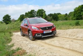 2016-Peugeot-2008-front-three-quarter-in-motion-02