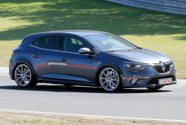 Renault Megane RS development mule spied