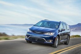 2017 Chrysler Pacifica Hybrid