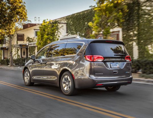 2017 Chrysler Pacifica Hybrid