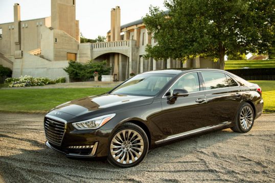 2017 Genesis G90