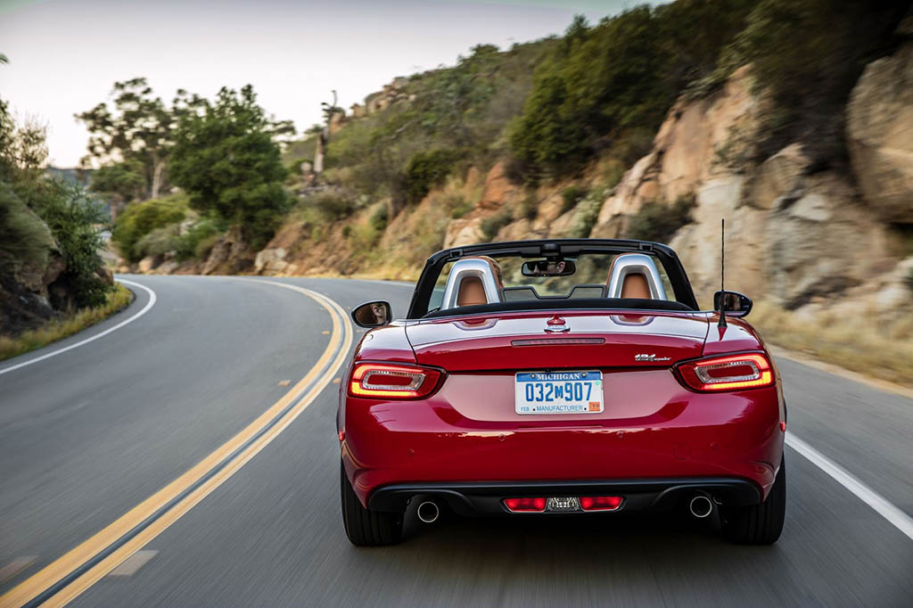 2018 Fiat 124 Spider Lusso