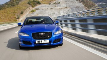 پلنگی که به مصاف شیران می‌رود: جگوار XJR575