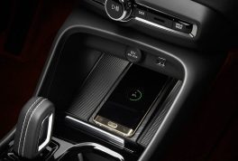 2018 ولوو XC40