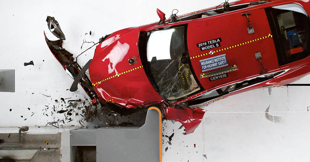 IIHS Crash Test