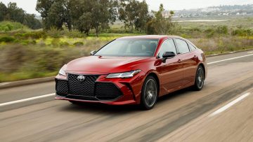 قیمت و مشخصات تویوتا آوالون 2019 جدید