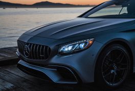 Mercedes-Benz-S63-AMG-Coupe-Review-gear-