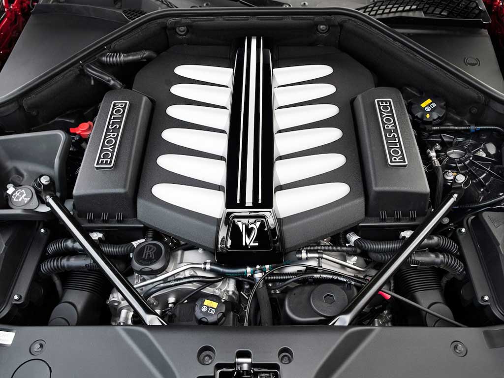 Купить мощный мотор. Двигатель Magnum v10. Chrysler Magnum v10. Самый мощный мотор. Самый мощный двигатель БМВ В мире.