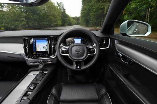 ولوو S90