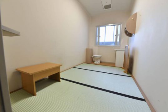 اتاق بازداشتگاه کارلوس گوسن در توکیو