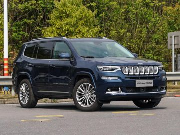 برنامه‌های جیپ برای ساخت شاسی‌بلند سه ردیفه