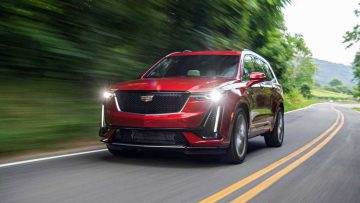 اولین تجربهٔ رانندگی با کادیلاک XT6، خیلی معمولی، خیلی گران