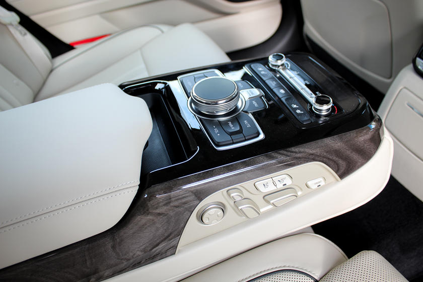 Genesis G90 3