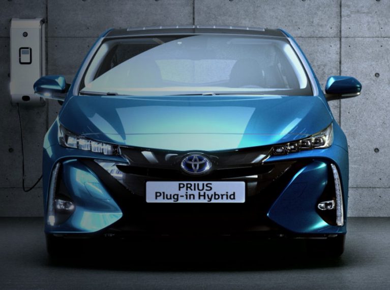 toyota-prius-plugin