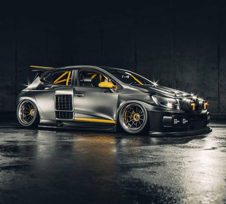 Renault 5 Turbo using the 2020 Clio RS 3